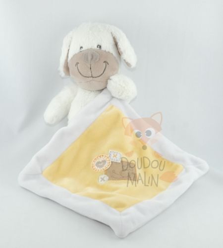  chien avec mouchoir blanc jaune coeur 