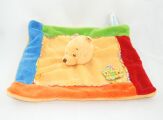  winnie lourson plat carré rouge jaune orange bleu vert fleur abeille 