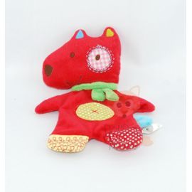  chien plat rouge vert bleu echarpe  