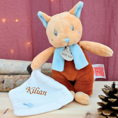  - noisette - plush squirrel with comforter - 25 cm 