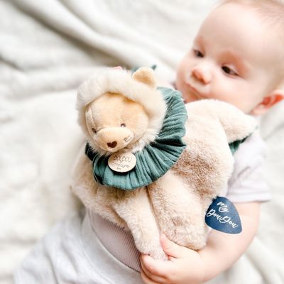  - les petits fûtés - boule lion beige 25 cm 