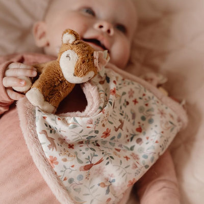  - forest friends - peluche avec faon rose 30 cm 