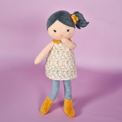  - les meilleures amies - poupée jaune 25 cm 