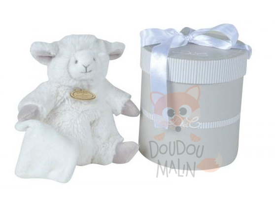 doudou et compagnie lamb comforter